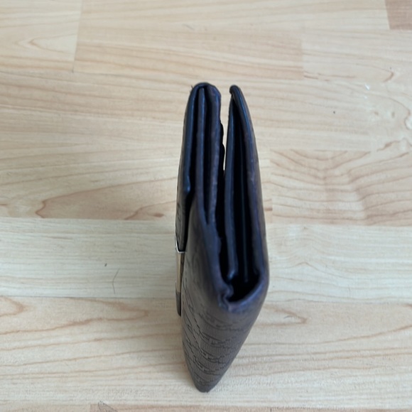 Authentic Gucci Leather Wallet - Picture 12 of 14